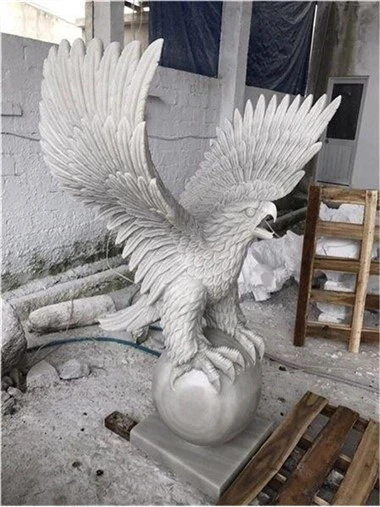 Estati Stone Eagle Jaden