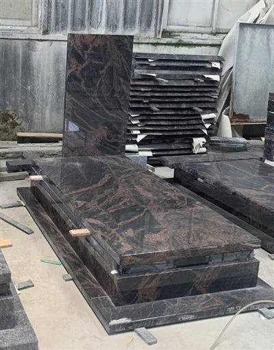 Aurora Granite Polòy Style Tombstone